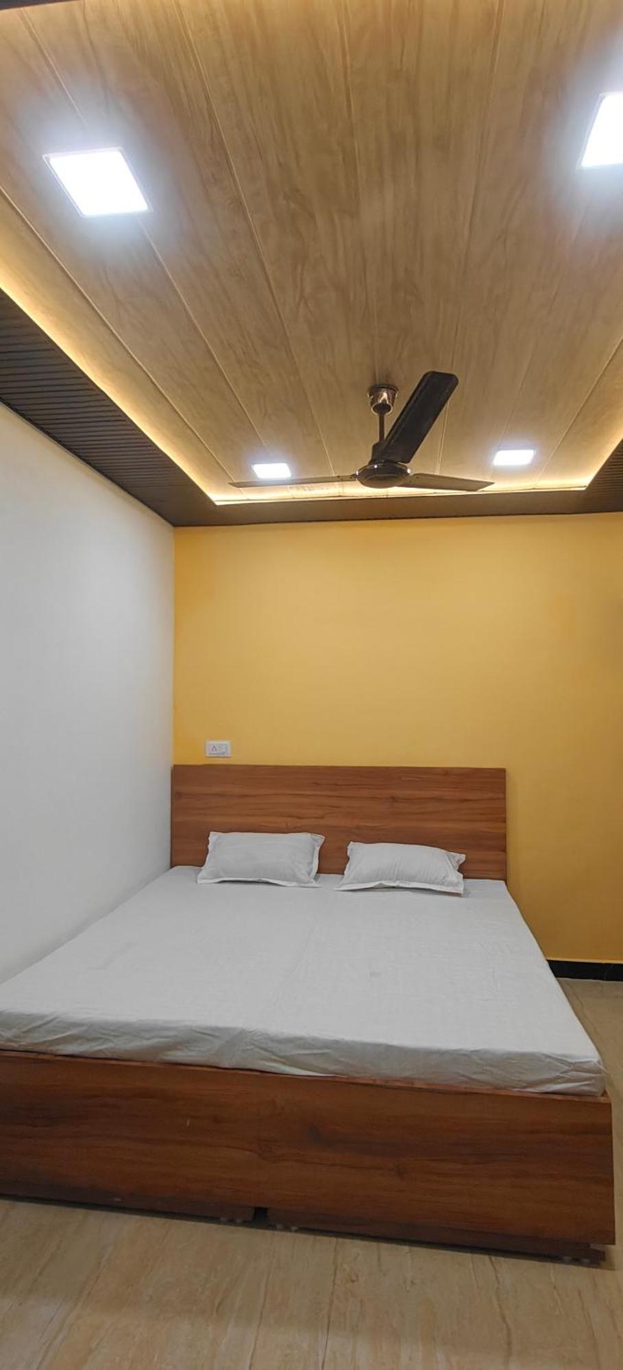 Jhānsi Hotel Mashaal- A Light Lit By Vidhata מראה חיצוני תמונה