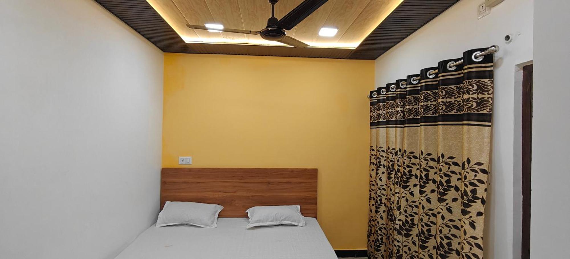 Jhānsi Hotel Mashaal- A Light Lit By Vidhata מראה חיצוני תמונה
