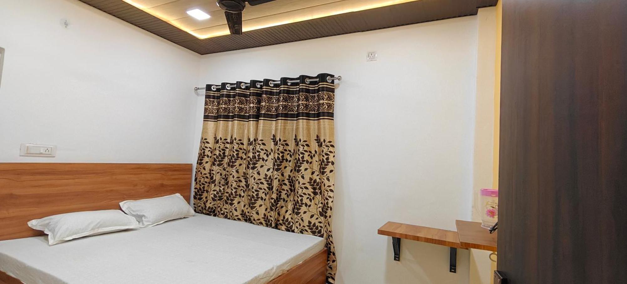 Jhānsi Hotel Mashaal- A Light Lit By Vidhata מראה חיצוני תמונה